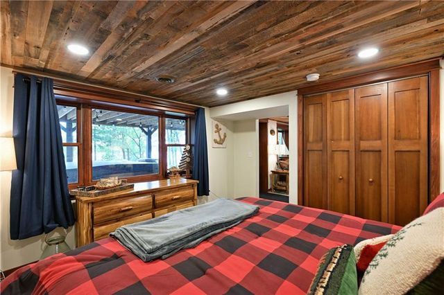 15648W Victory Heights Circle, Stone Lake, WI 54876