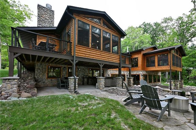 15648W Victory Heights Circle, Stone Lake, WI 54876