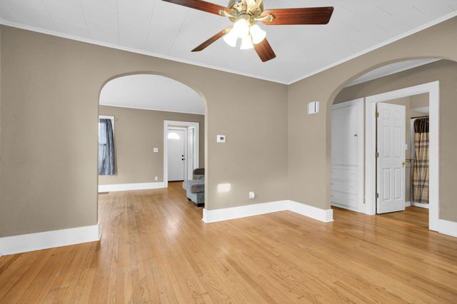 910 Miller Road, Kalamazoo City, MI 49001