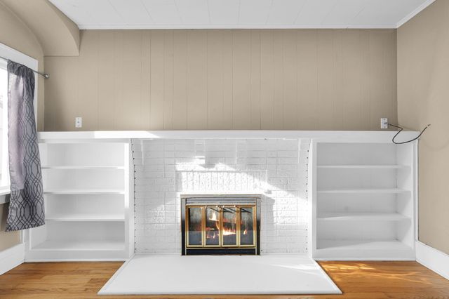 910 Miller Road, Kalamazoo City, MI 49001