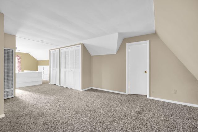 910 Miller Road, Kalamazoo City, MI 49001