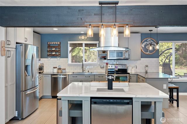 5571 SE Nelson Road, Olalla, WA 98359