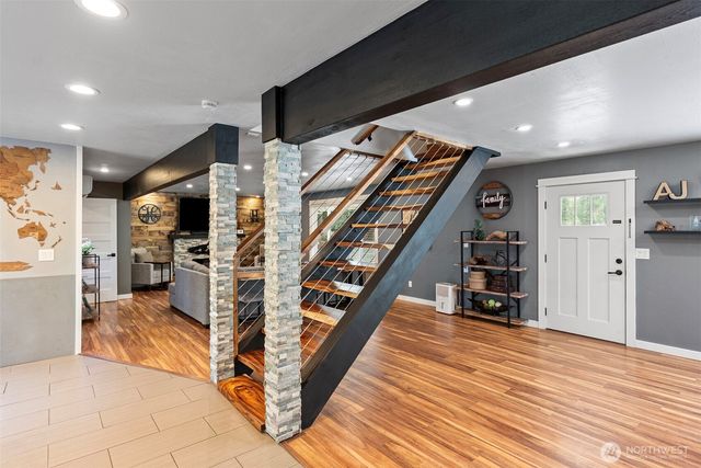 5571 SE Nelson Road, Olalla, WA 98359