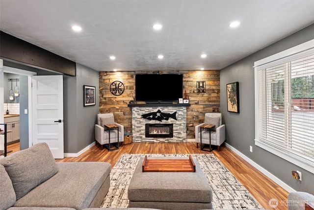 5571 SE Nelson Road, Olalla, WA 98359