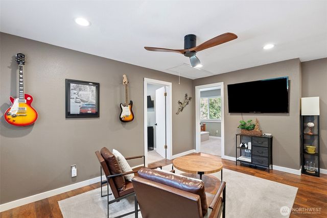 5571 SE Nelson Road, Olalla, WA 98359