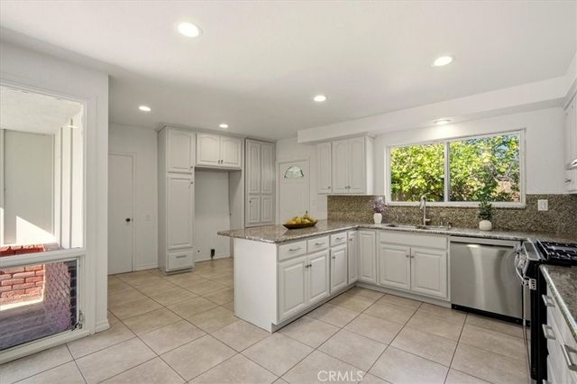1458 N Mountain, Claremont, CA 91711