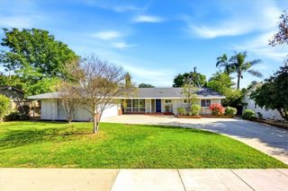 1458 N Mountain, Claremont, CA 91711