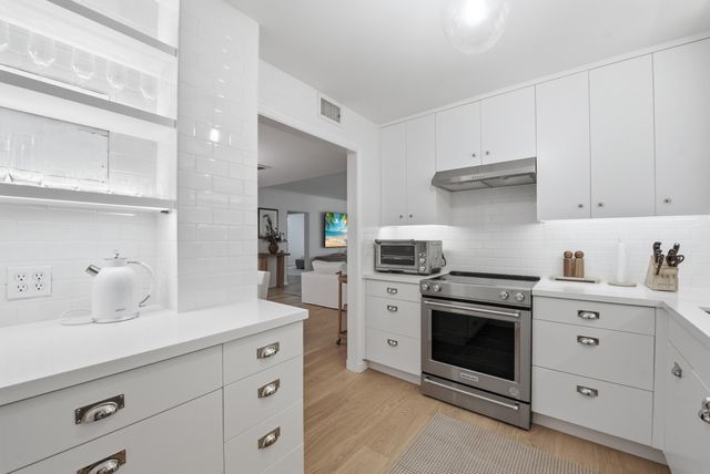 226 Brazilian Avenue 2b, Palm Beach, FL 33480