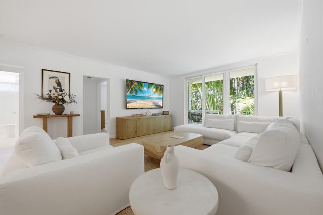 226 Brazilian Avenue 2b, Palm Beach, FL 33480