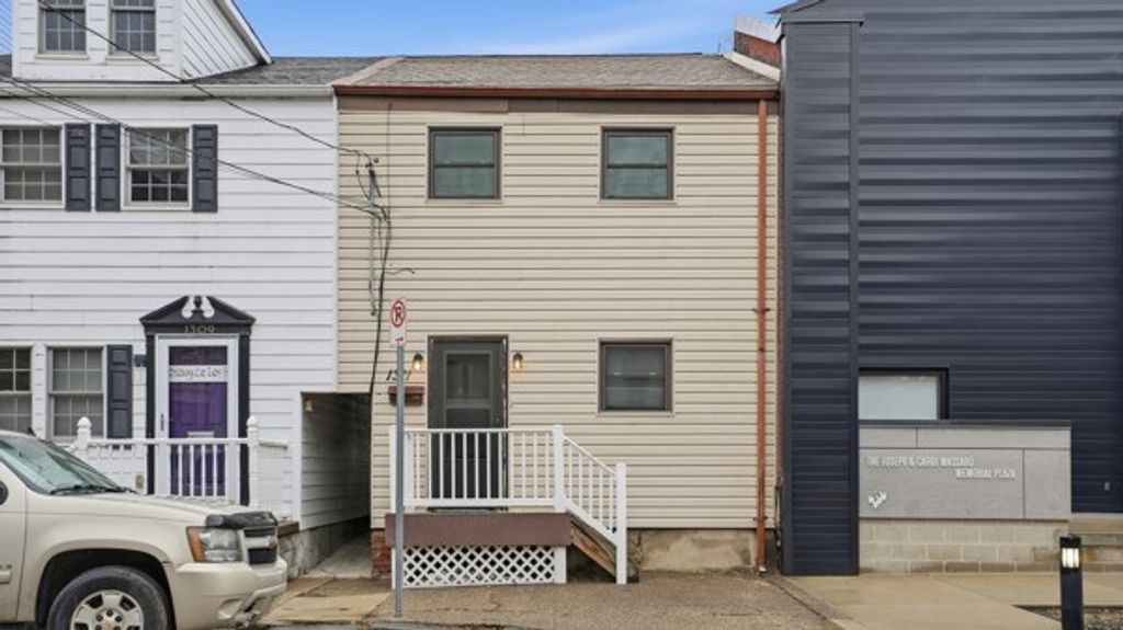 1311 Bingham St, South Side, PA 15203
