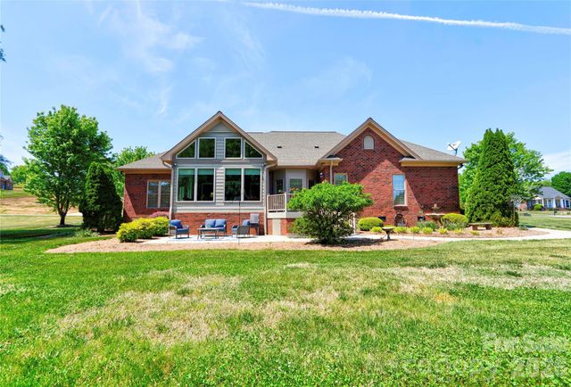 207 Cross Creek Drive, Cherryville, NC 28021