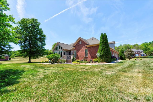 207 Cross Creek Drive, Cherryville, NC 28021