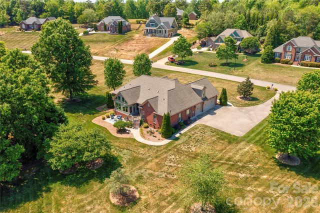 207 Cross Creek Drive, Cherryville, NC 28021