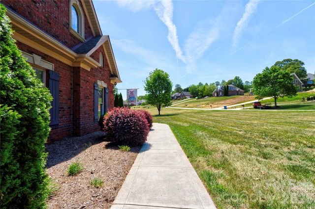 207 Cross Creek Drive, Cherryville, NC 28021