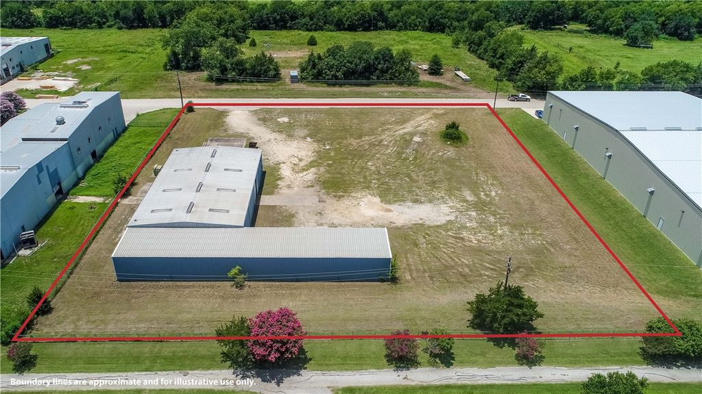 335 Nagel Drive, Caldwell, TX 77836 — exterior