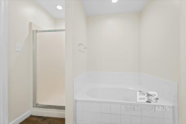 123 Lakeview Loop, Daphne, AL 36526