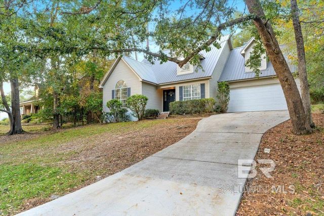 123 Lakeview Loop, Daphne, AL 36526