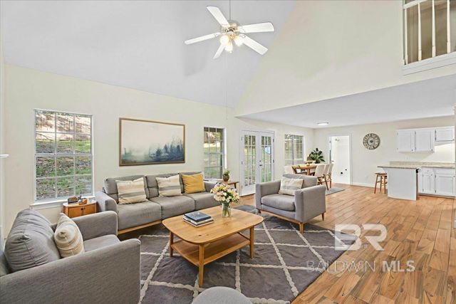 123 Lakeview Loop, Daphne, AL 36526