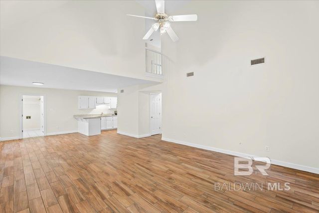 123 Lakeview Loop, Daphne, AL 36526