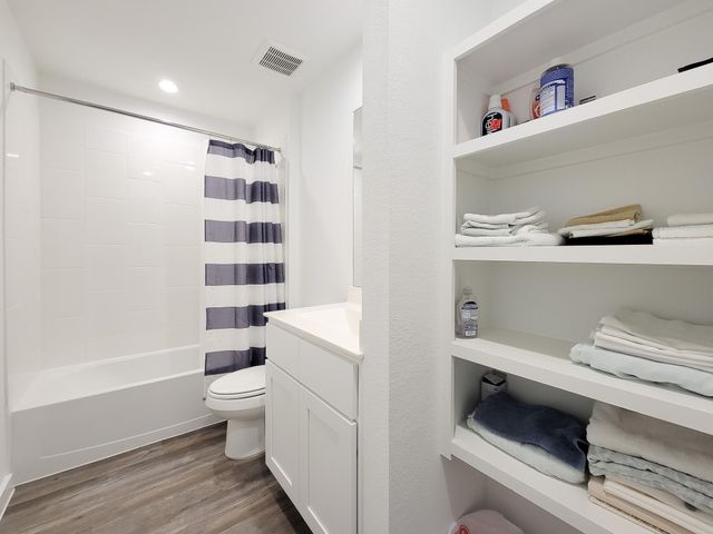 1014 Star Grass Lane, Rosharon, TX 77583