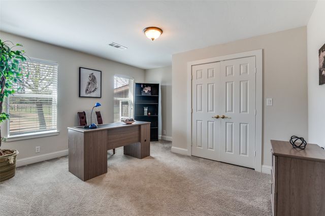 1003 OVILLA Road, Red Oak, TX 75154