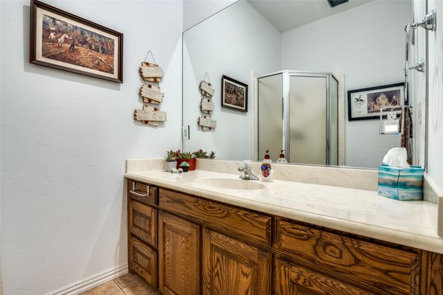 1003 OVILLA Road, Red Oak, TX 75154