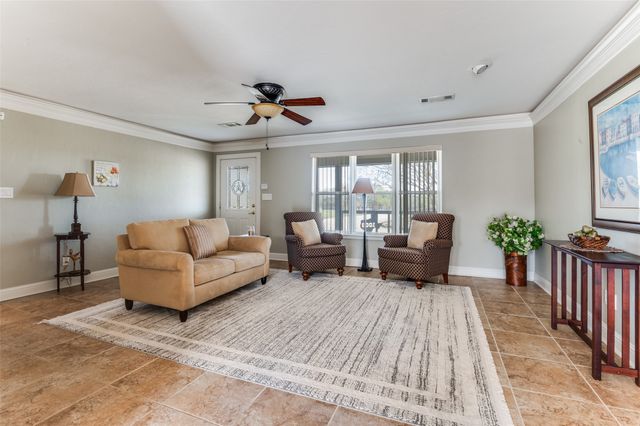 1003 OVILLA Road, Red Oak, TX 75154