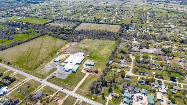 1003 OVILLA Road, Red Oak, TX 75154