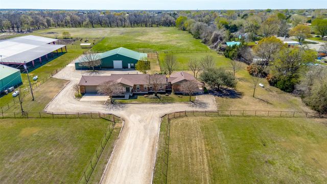 1003 OVILLA Road, Red Oak, TX 75154