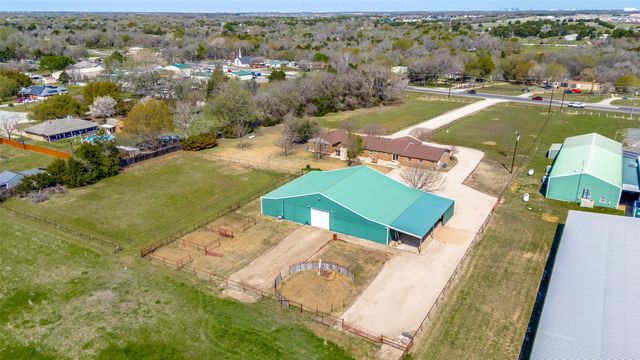 1003 OVILLA Road, Red Oak, TX 75154