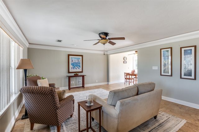 1003 OVILLA Road, Red Oak, TX 75154