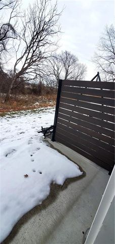 200 SE 8th Street, Oak Grove, MO 64075