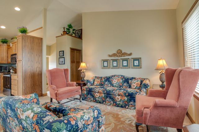 1610 42nd Avenue S, Moorhead, MN 56560