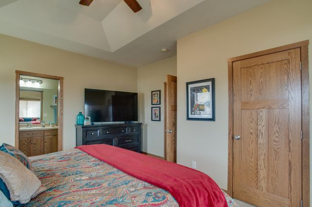 1610 42nd Avenue S, Moorhead, MN 56560