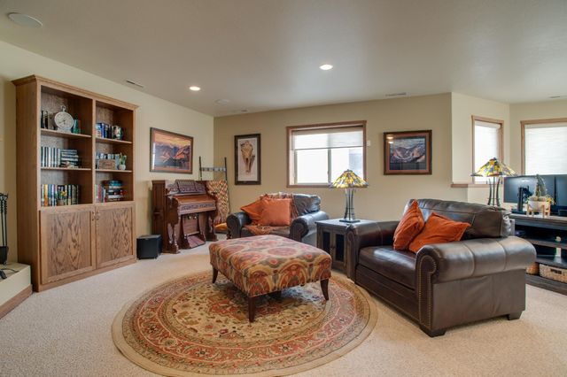 1610 42nd Avenue S, Moorhead, MN 56560