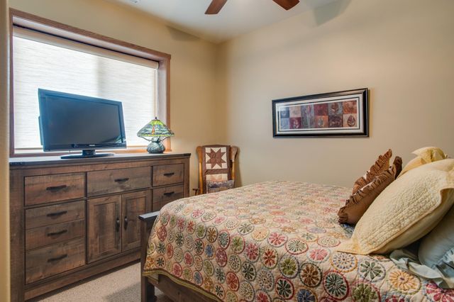 1610 42nd Avenue S, Moorhead, MN 56560