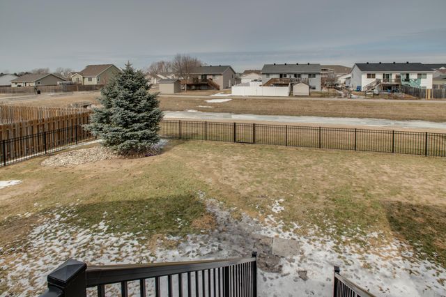 1610 42nd Avenue S, Moorhead, MN 56560