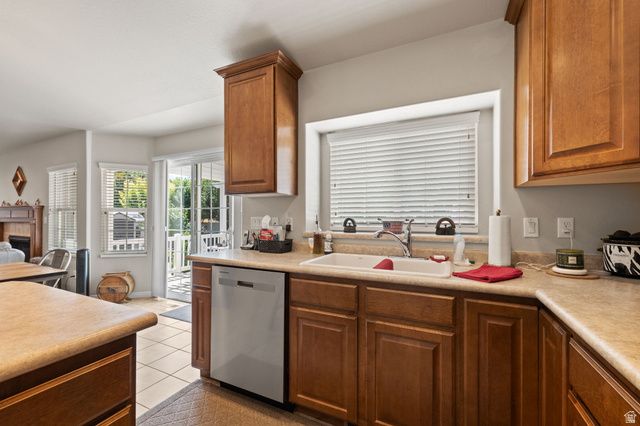 7924 S HARTLEY LN, West Jordan, UT 84081