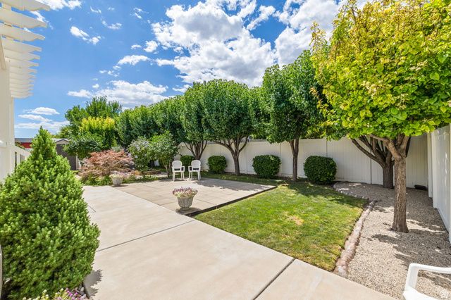 7924 S HARTLEY LN, West Jordan, UT 84081