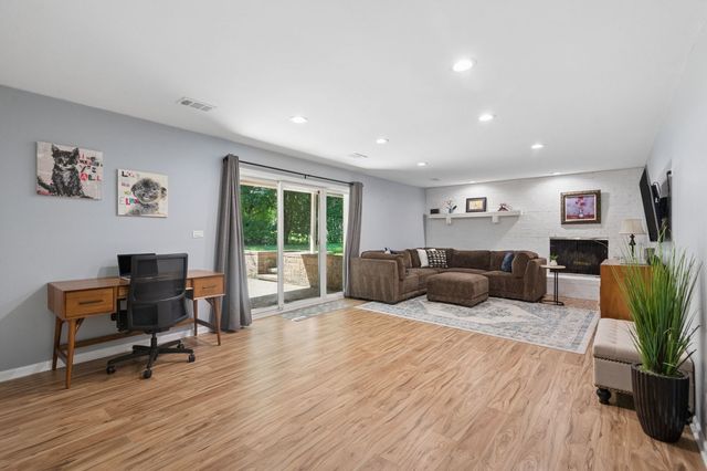 3923 Rutgers Lane, Northbrook, IL 60062