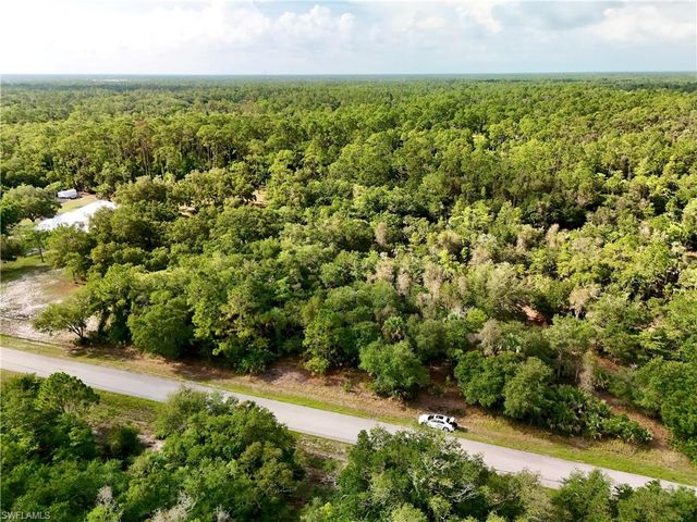 260 35th AVE NW, Naples, FL 34120