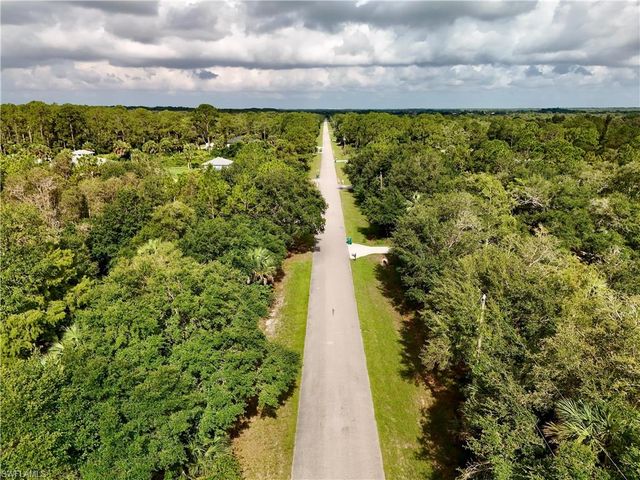 260 35th AVE NW, Naples, FL 34120