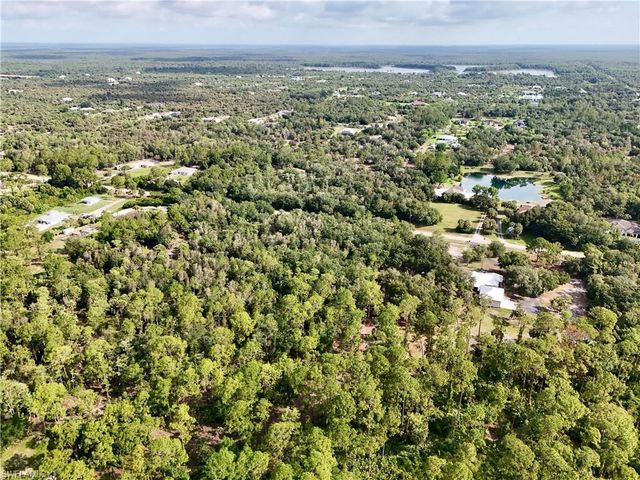 260 35th AVE NW, Naples, FL 34120