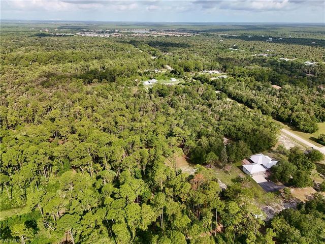 260 35th AVE NW, Naples, FL 34120