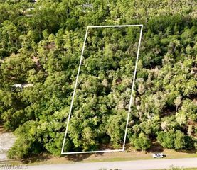 260 35th AVE NW, Naples, FL 34120