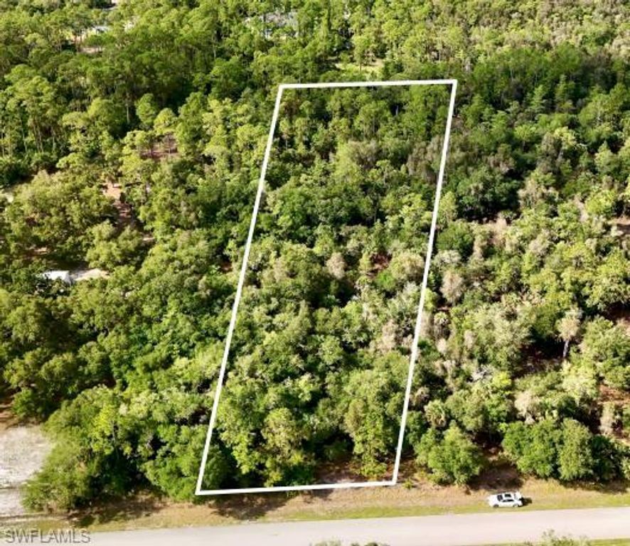 260 35th AVE NW, Naples, FL 34120