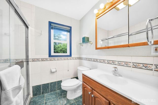 12 Gover Court, Spotswood, NJ 08884