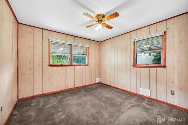 12 Gover Court, Spotswood, NJ 08884