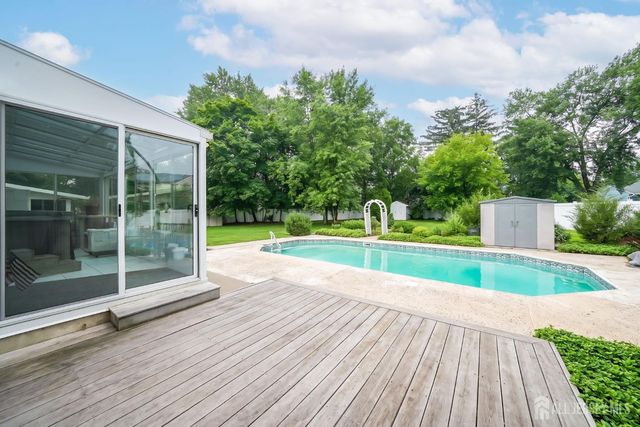 12 Gover Court, Spotswood, NJ 08884