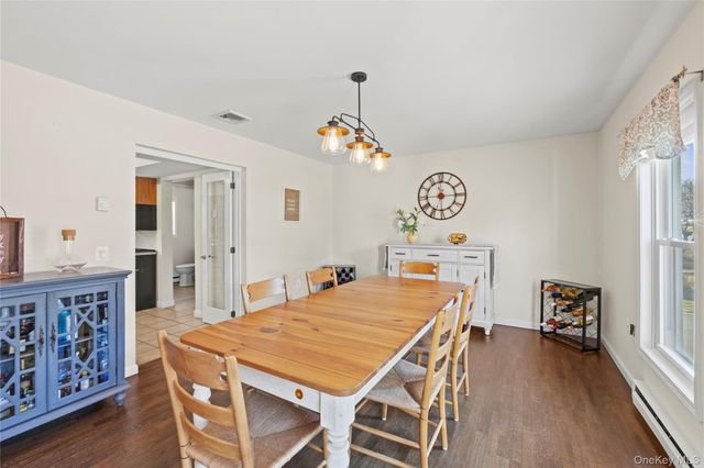 123 9th Avenue, Holtsville, NY 11742